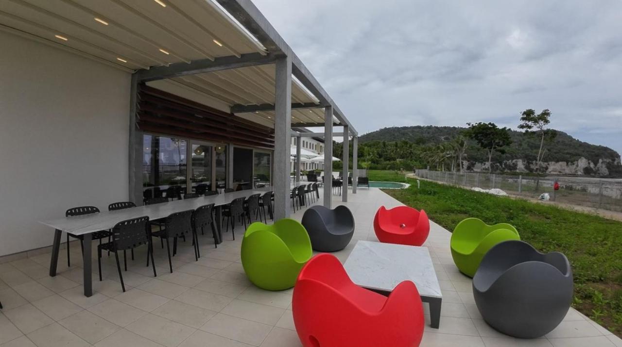 Ibis Styles Mayotte Aéroport Pamandzi Exterior foto
